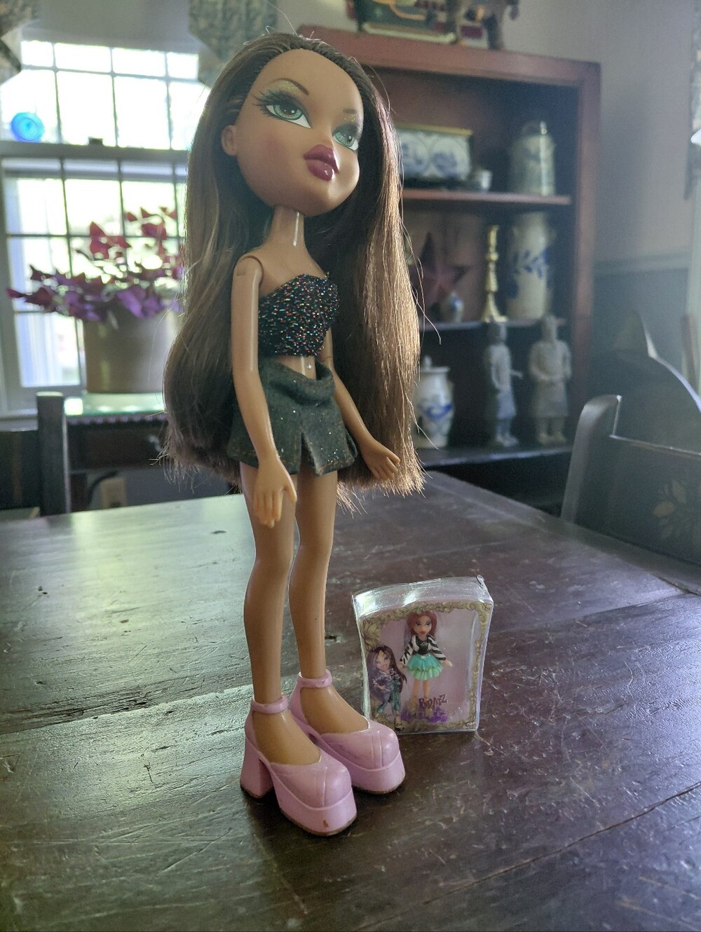 Vintage Y2k Bratz Yasmin doll 2001 & NIB mini Princess Roxxi 2006